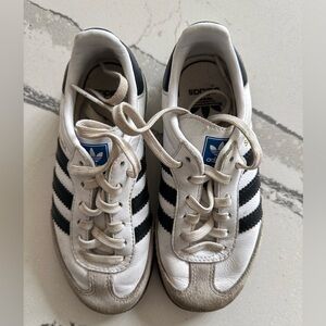 Kids adidas samba, size 11